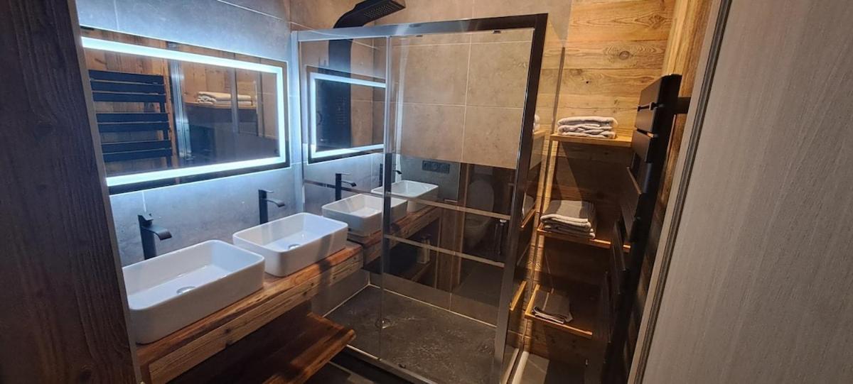 Maison A Moutiers 3 Vallees 4 Chambres 10 Pers מראה חיצוני תמונה
