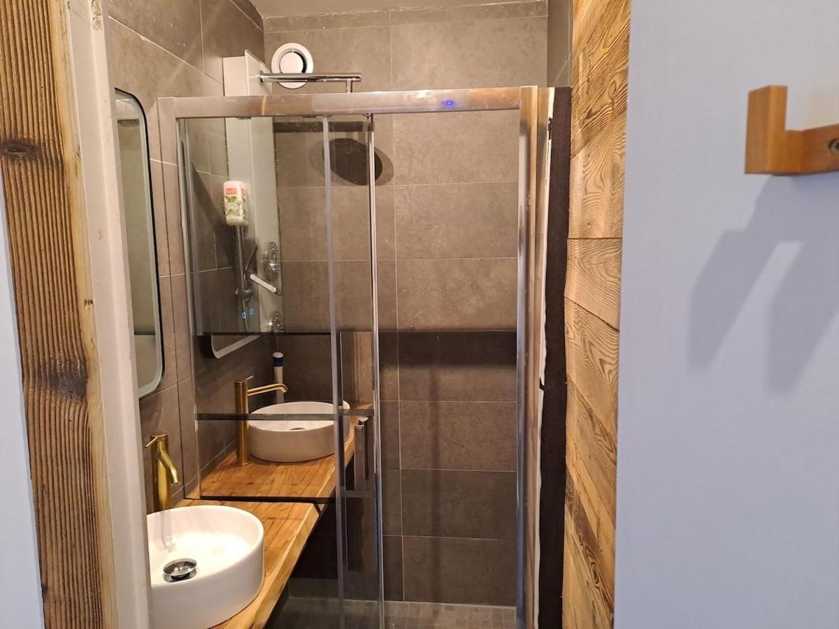 Maison A Moutiers 3 Vallees 4 Chambres 10 Pers מראה חיצוני תמונה